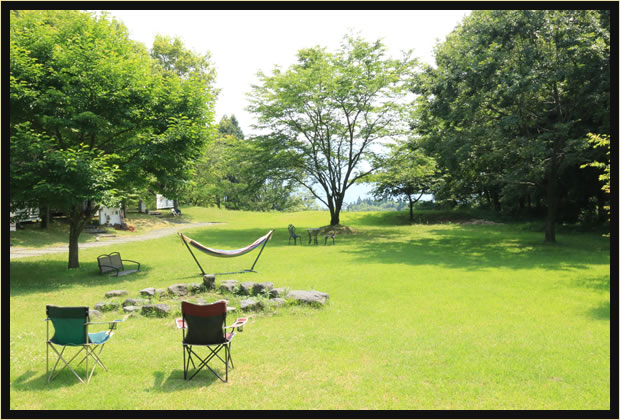 広い中庭でBBQやイベントもできます